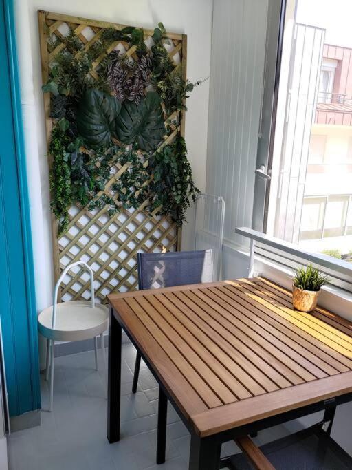 Charmant Studio Idealement Situe Courseulles-sur-Mer Extérieur photo